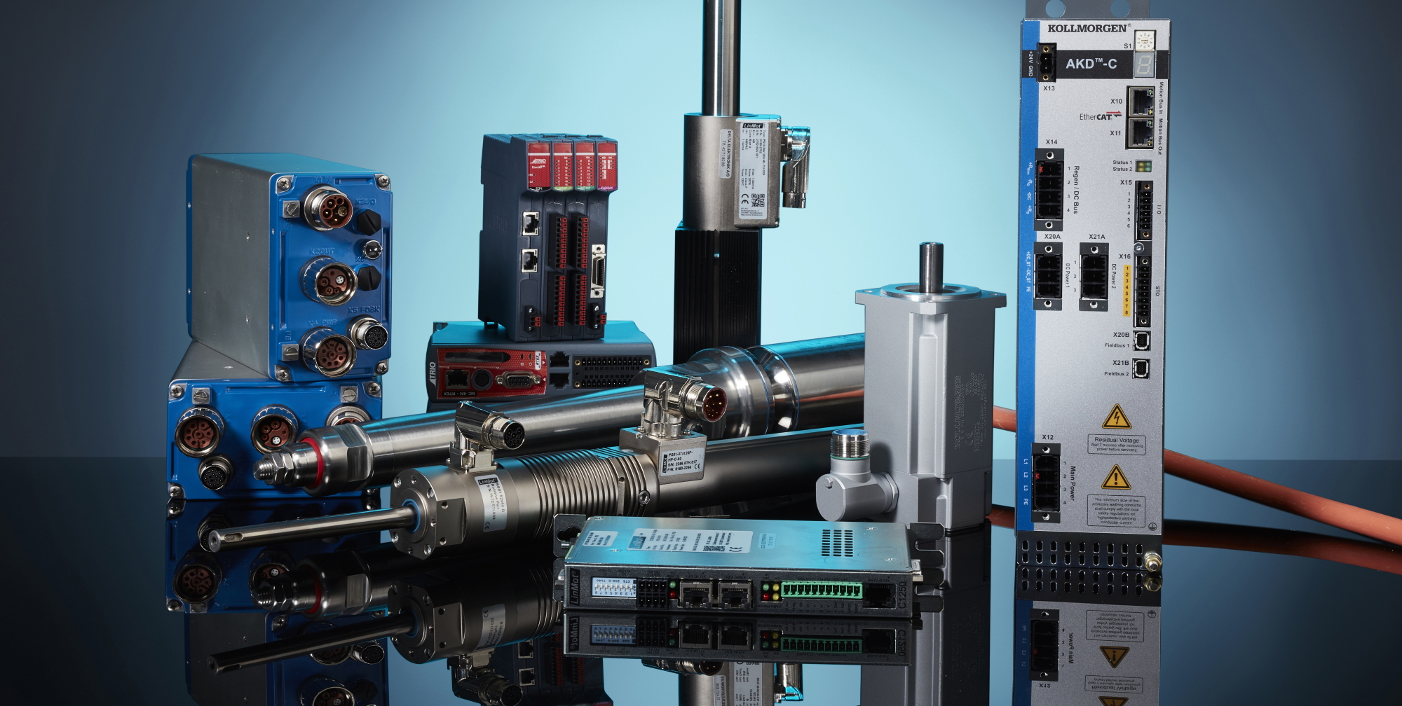 Topbillede med mix af controllere, motorer og aktuatorer