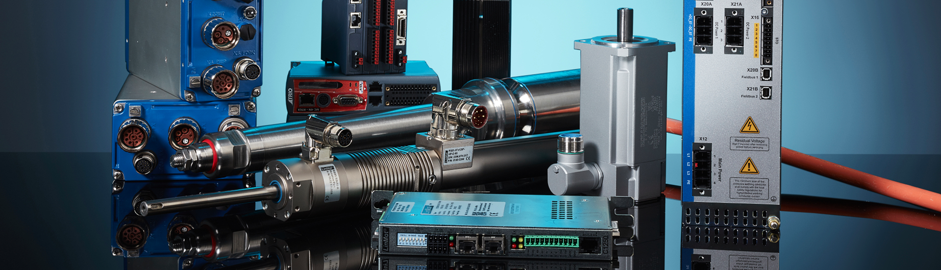 Topbillede med controllere, aktuatorer og motorer