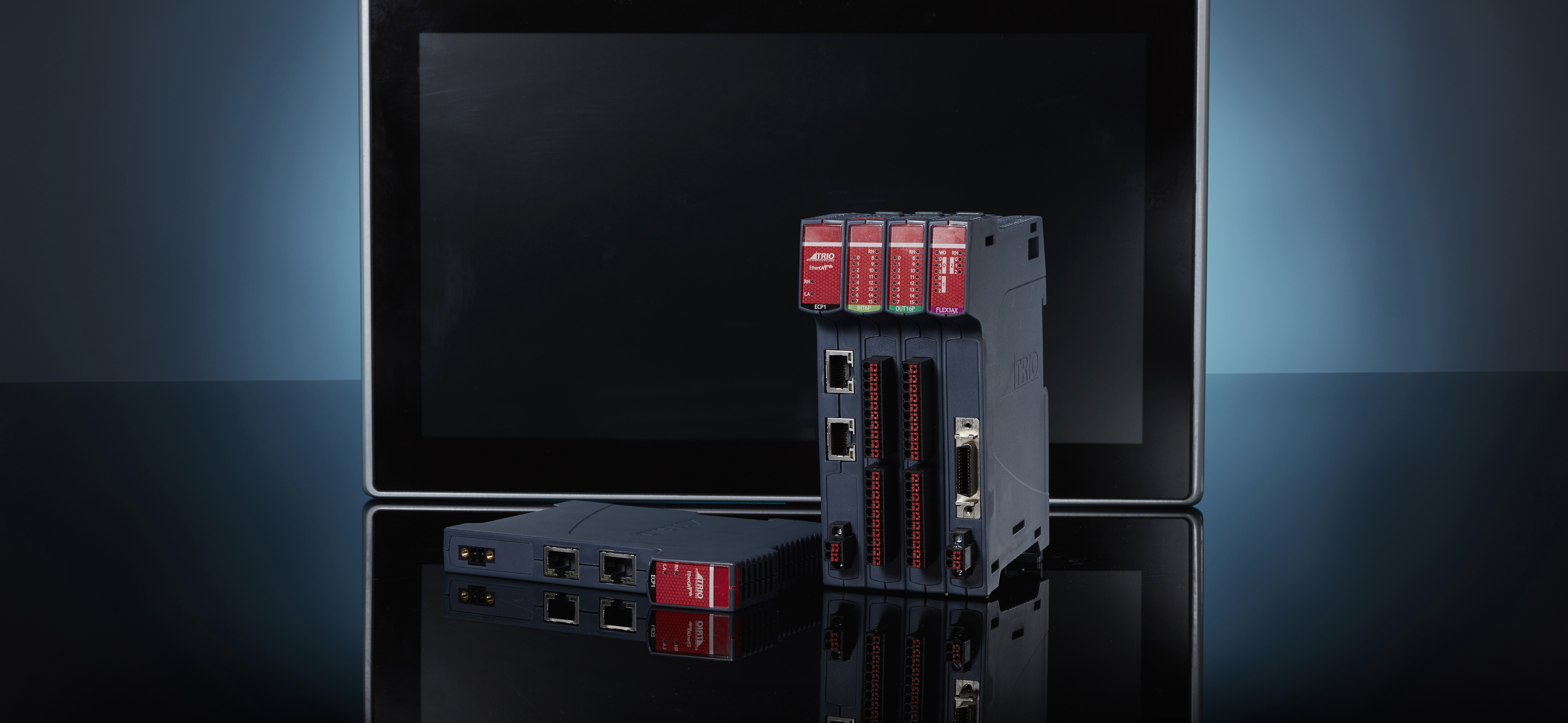 Topbillede med MicroInnovation HMI-panel og Trio controller