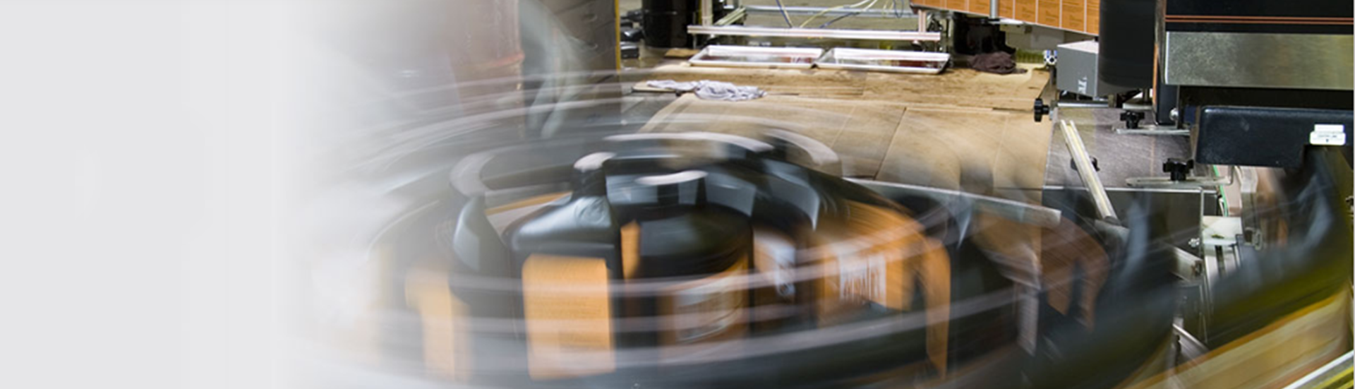 Topbillede viser noget industrielt i bevægelse