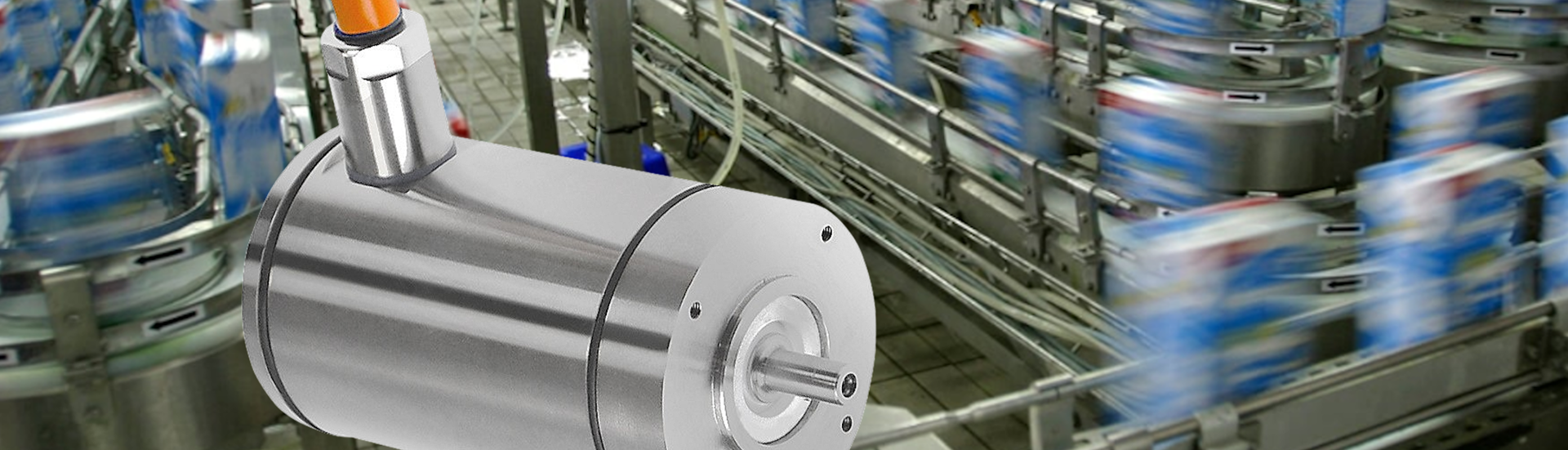 Topbillede med AKMH motor i industrimiljø