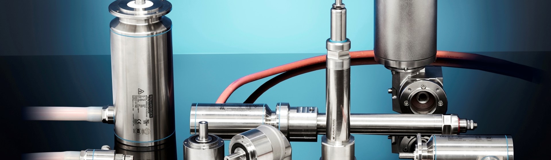 Topbillede med Kollmorgen hygiejniske, blanke motorer og aktuatorer